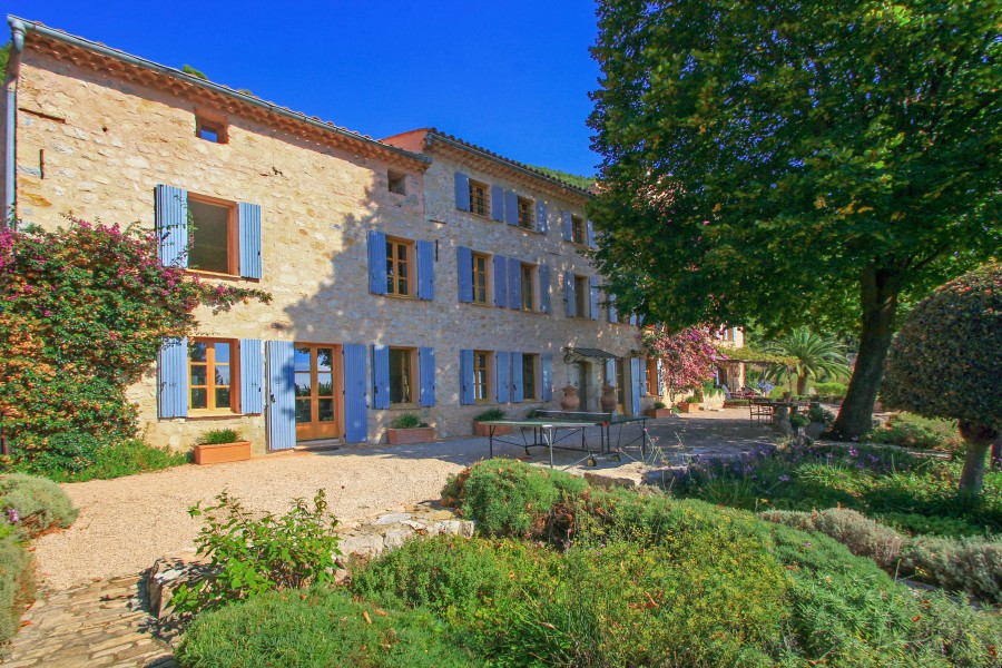 One of the prettiest Bastide properties in the Alpes Maritime, Le BarSurLoup.